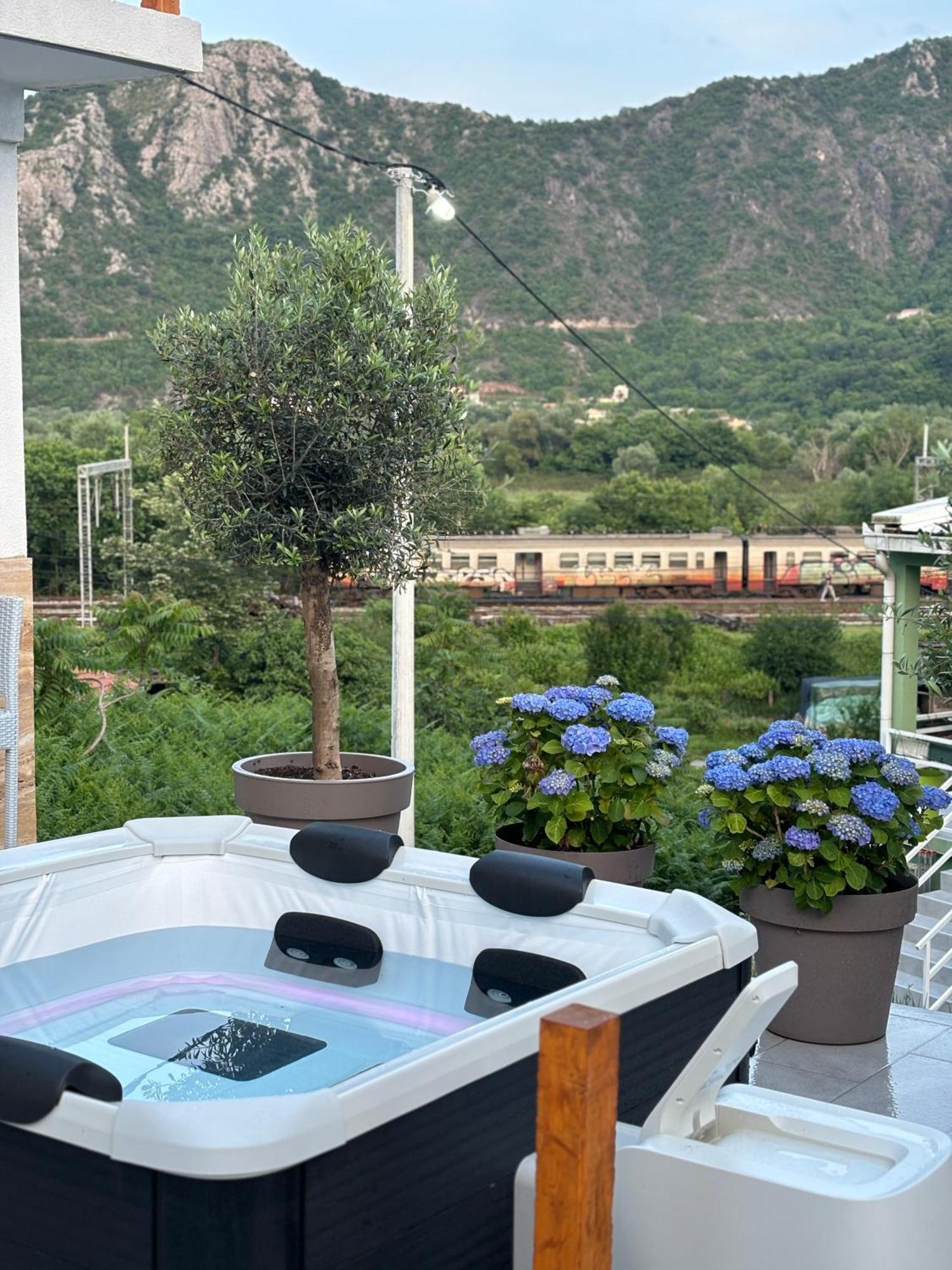 Apartments And Spa Miona Virpazar Buitenkant foto